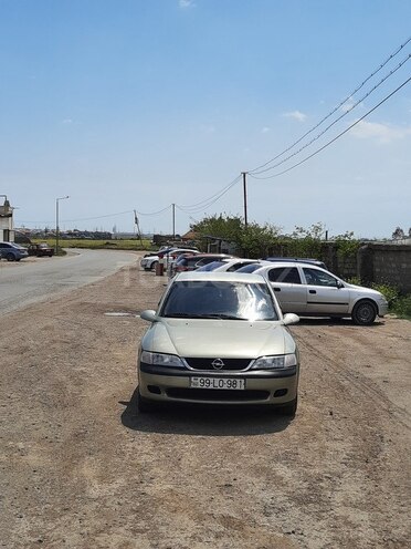 Opel Vectra 1996, 280,000 km - 2.0 l - Bakı