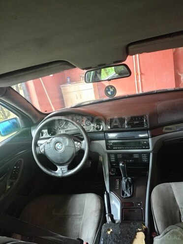 BMW 525 1998, 95,000 km - 2.5 l - Masallı
