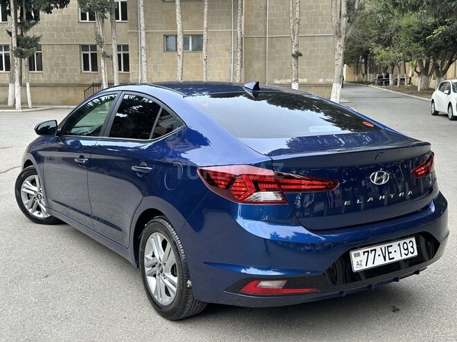 Hyundai Elantra 2019, 113,000 km - 2.0 l - Bakı