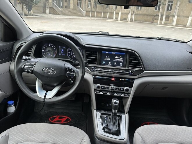 Hyundai Elantra 2019, 113,000 km - 2.0 l - Bakı