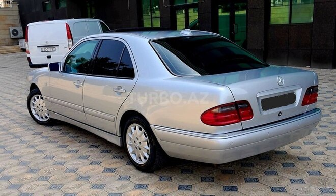 Mercedes E 240 1999, 246,000 km - 2.4 л - Gəncə