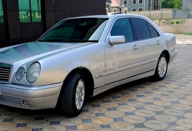 Mercedes E 240 1999, 246,000 km - 2.4 л - Gəncə
