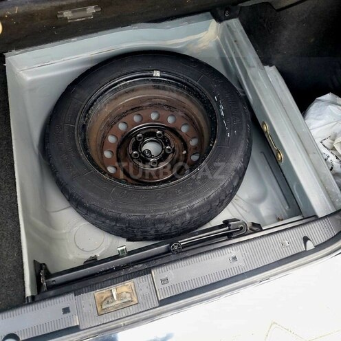 Mercedes E 240 1999, 246,000 km - 2.4 л - Gəncə