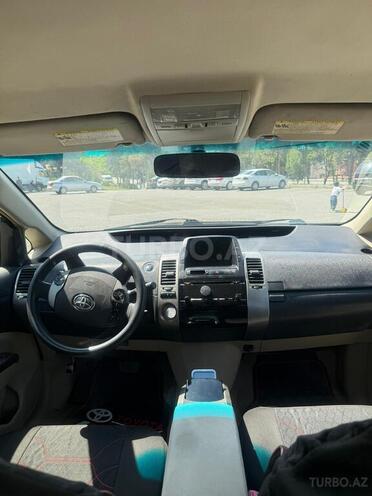Toyota Prius-6