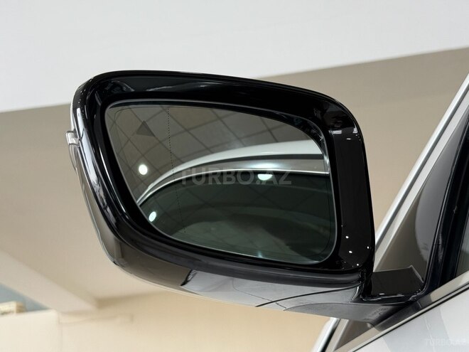 BMW 520-19