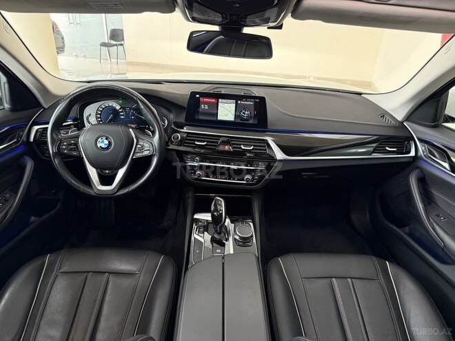 BMW 520-8