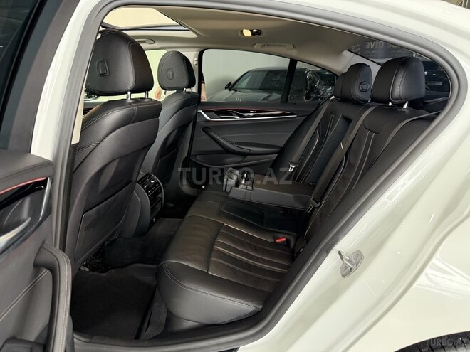 BMW 520-10