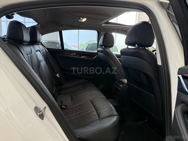 BMW 520-12