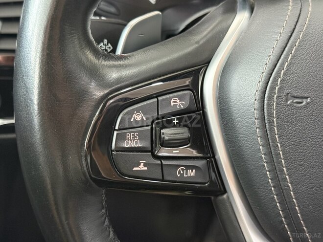 BMW 520-22