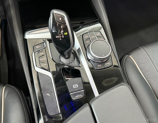 BMW 520-15