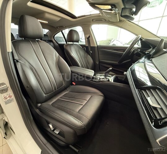 BMW 520-9