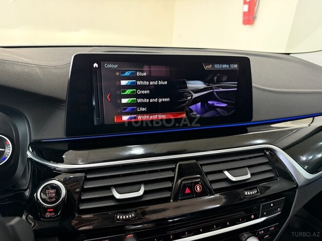 BMW 520-21