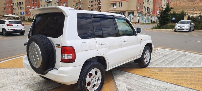 Mitsubishi Pajero io 2001, 245,000 km - 1.8 l - Bakı