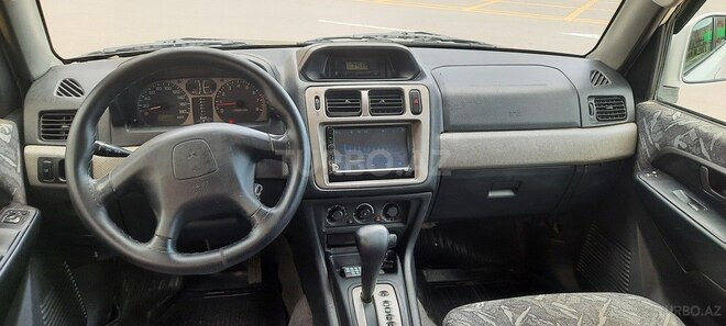 Mitsubishi Pajero io 2001, 245,000 km - 1.8 l - Bakı