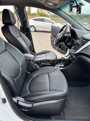 Hyundai Accent 2016, 75,000 km - 1.4 l - Bakı