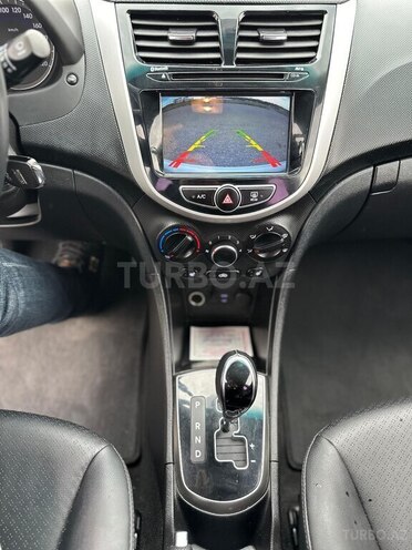 Hyundai Accent 2016, 75,000 km - 1.4 l - Bakı
