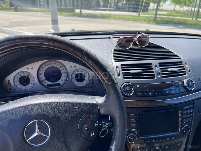 Mercedes E 320 2003, 240,000 km - 3.2 l - Bakı