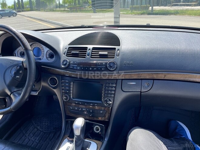 Mercedes E 320 2003, 240,000 km - 3.2 l - Bakı