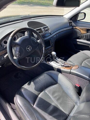 Mercedes E 320 2003, 240,000 km - 3.2 l - Bakı