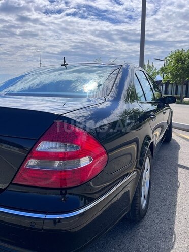 Mercedes E 320 2003, 240,000 km - 3.2 l - Bakı