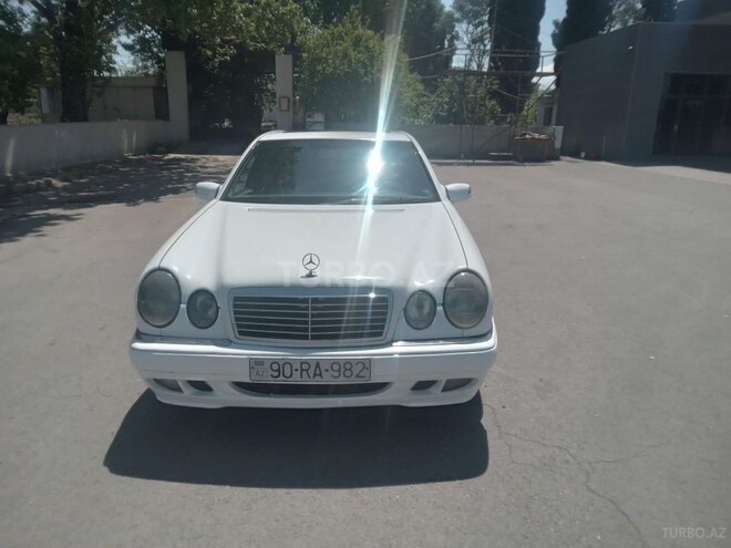 Mercedes E 240 1998, 380,000 km - 2.4 l - Bakı