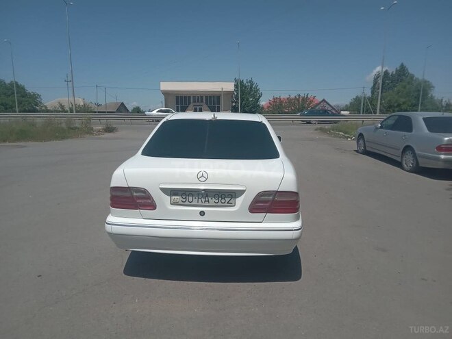 Mercedes E 240 1998, 380,000 km - 2.4 l - Bakı