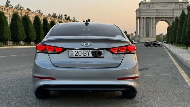 Hyundai Elantra 2017, 143,232 km - 2.0 l - Gəncə