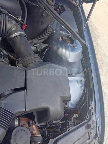 BMW 318 1998, 379,001 km - 1.9 l - Sumqayıt