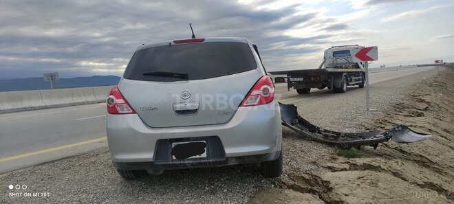 Nissan Tiida 2011, 75,000 km - 1.5 л - Bakı