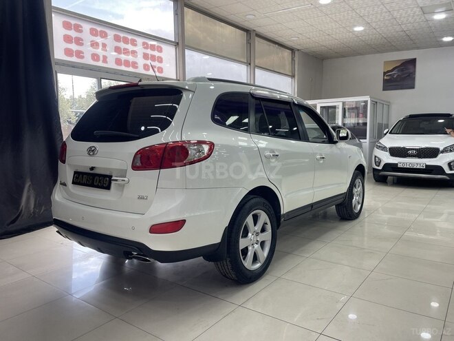 Hyundai Santa Fe-9