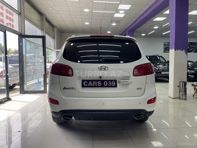 Hyundai Santa Fe-11