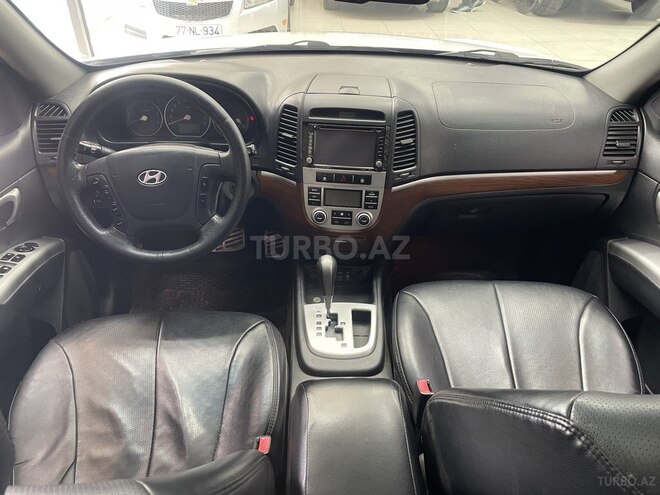 Hyundai Santa Fe-8