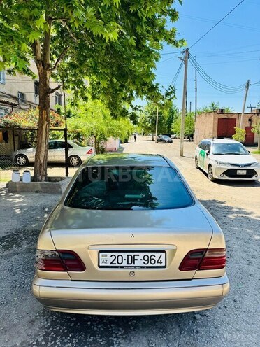 Mercedes E 220 d 2000, 706,428 km - 2.2 l - Gəncə