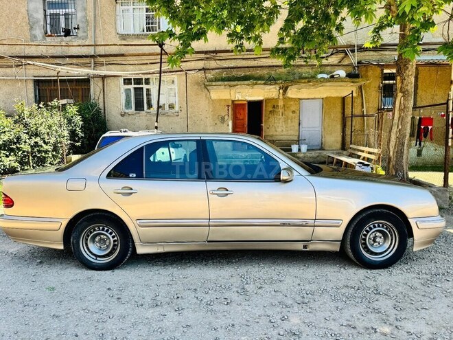 Mercedes E 220 d 2000, 706,428 km - 2.2 l - Gəncə