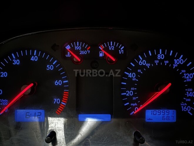 Volkswagen Golf 2005, 110,000 km - 2.0 l - Sumqayıt