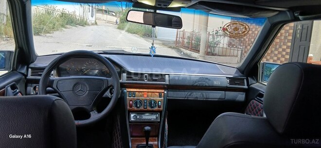 Mercedes E 220 1994, 450,000 km - 2.2 л - Bakı