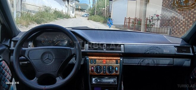 Mercedes E 220 1994, 450,000 km - 2.2 л - Bakı
