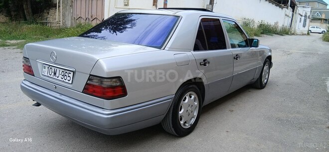 Mercedes E 220 1994, 450,000 km - 2.2 л - Bakı