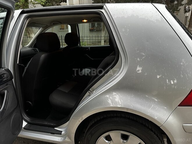 Volkswagen Golf 2005, 110,000 km - 2.0 l - Sumqayıt
