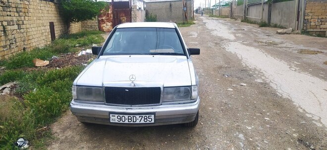 Mercedes 190 1993, 270,000 km - 1.8 l - Sumqayıt