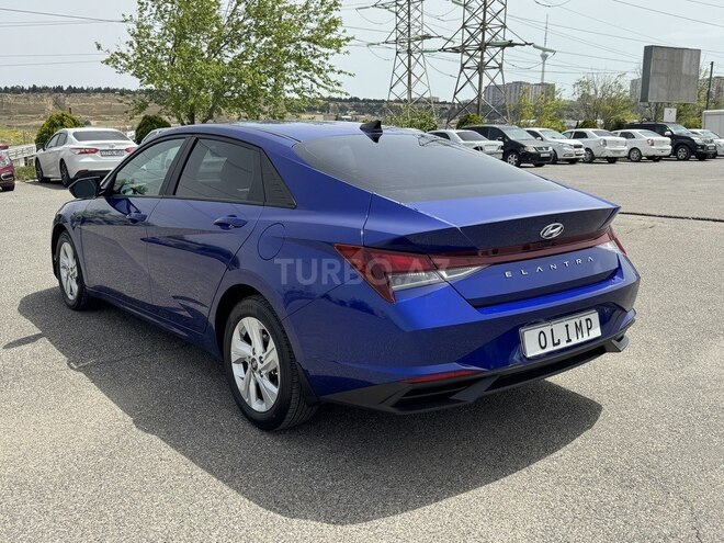 Hyundai Elantra-7
