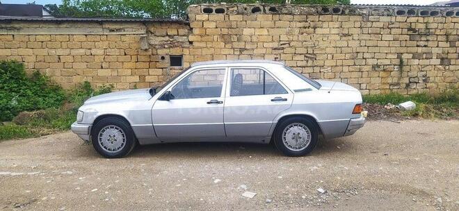 Mercedes 190 1993, 270,000 km - 1.8 l - Sumqayıt