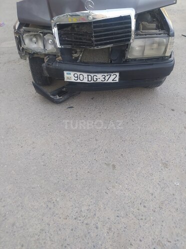 Mercedes 190 1992, 43,000 km - 2.0 л - Bakı