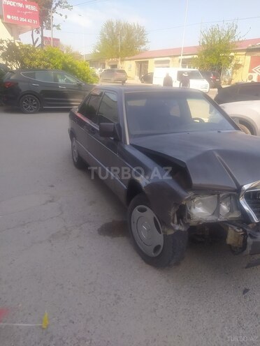 Mercedes 190 1992, 43,000 km - 2.0 л - Bakı