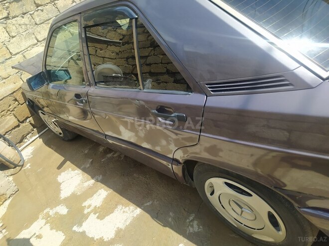 Mercedes 190 1992, 43,000 km - 2.0 л - Bakı