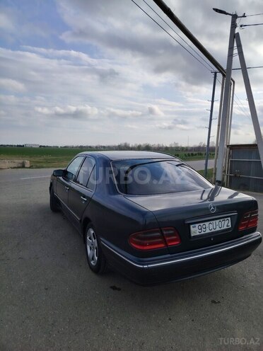 Mercedes E 220 d 2000, 450,000 km - 2.2 л - Bakı