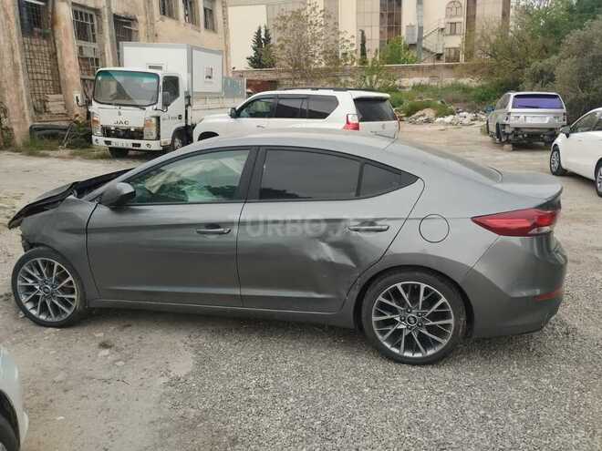 Hyundai Elantra 2018, 112,654 km - 2.0 л - Bakı