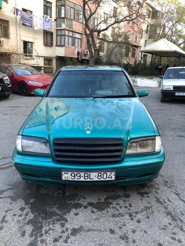 Mercedes C 200 2000, 421,000 km - 2.0 л - Bakı