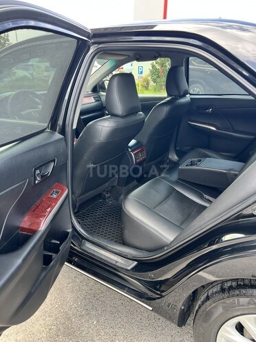 Toyota Camry-6