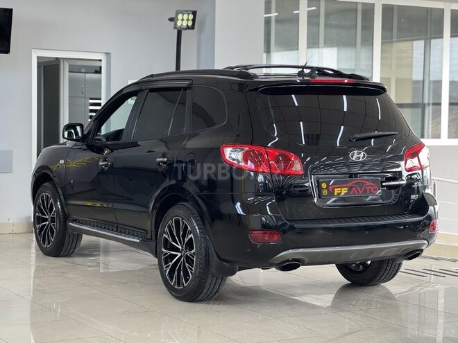 Hyundai Santa Fe-5